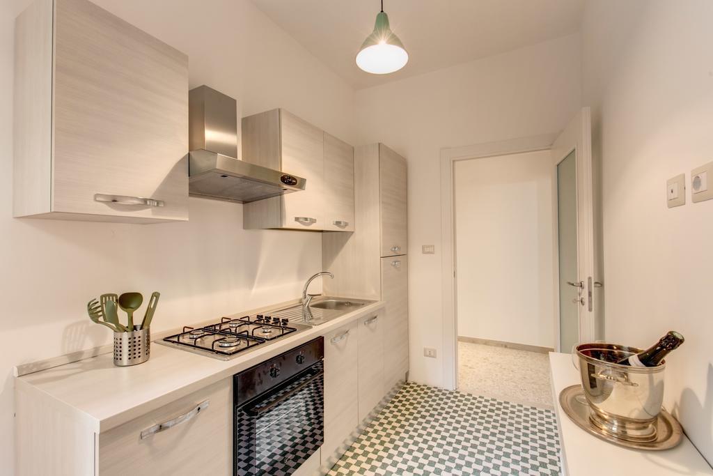 Daisy Guest House Colosseo Rom Rum bild